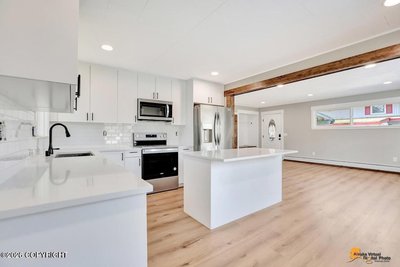 1220 Redwood Court, Anchorage